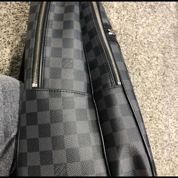 LV MICHAEL BACKPACK - Picture 8 of 8